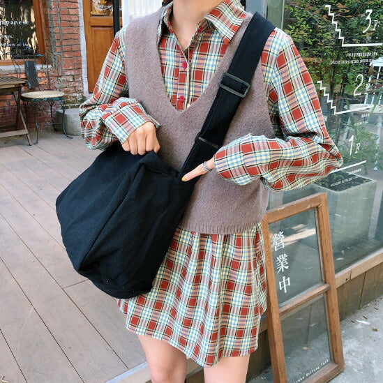 ショルダーバッグ 斜めがけ 大容量 バッグ 無地  韓国ファッション レディース メンズ 大人 大きめ 軽量 a4 トートバッグ ファスナー付き バッグ チャック付き 肩掛け マザーバッグ トート 布 鞄 シンプル エコバッグ ベジバッグ  ショルダートート [R][K] (Q)