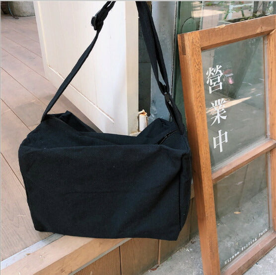 ショルダーバッグ 斜めがけ 大容量 バッグ 無地  韓国ファッション レディース メンズ 大人 大きめ 軽量 a4 トートバッグ ファスナー付き バッグ チャック付き 肩掛け マザーバッグ トート 布 鞄 シンプル エコバッグ ベジバッグ  ショルダートート [R][K] (Q)