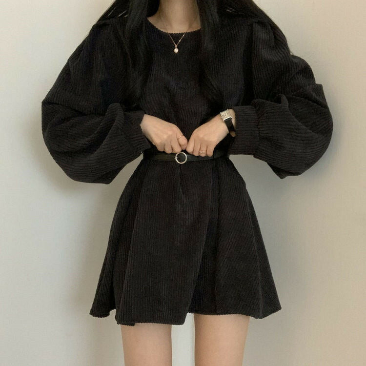 コーデュロイ ワンピース ベルト付き ランタンスリーブ パフスリーブ ショート丈 ミニスカート 体型カバー ゆったり ブラック ブラウン グレー ワンピ 長袖 レディース 黒 茶 灰色 秋冬ファッション かわいい おしゃれ シンプル 可愛い韓国ファッション オルチャン (Q)