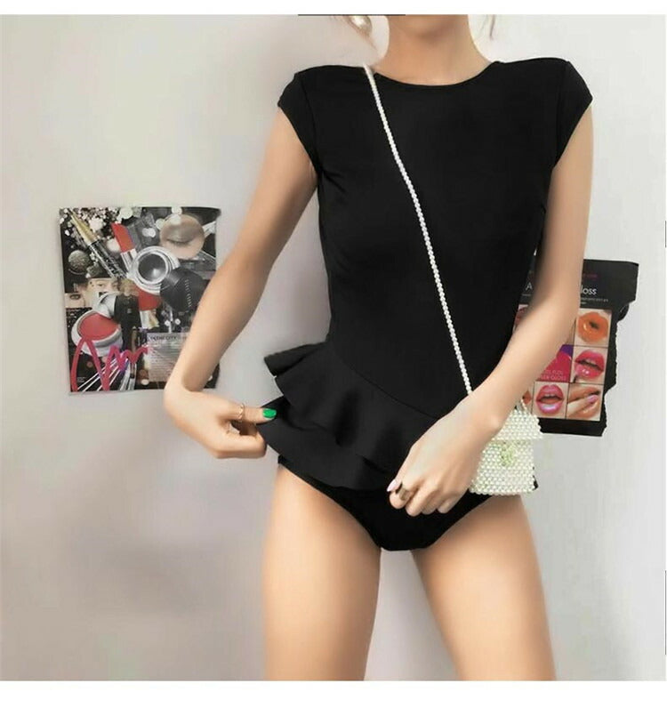 フリル ワンピース 水着 体型カバー 可愛い フレア ひらひら 露出が少ない フリフリ レディース トレンド 背中開き M L XL 2XL 大きいサイズ プラスサイズ  おしゃれ  黒 ブラック ワインレッド ワンピース水着 女性水着 ビーチ プール 海外セレブ かわいい 人気[J] [K](Q)