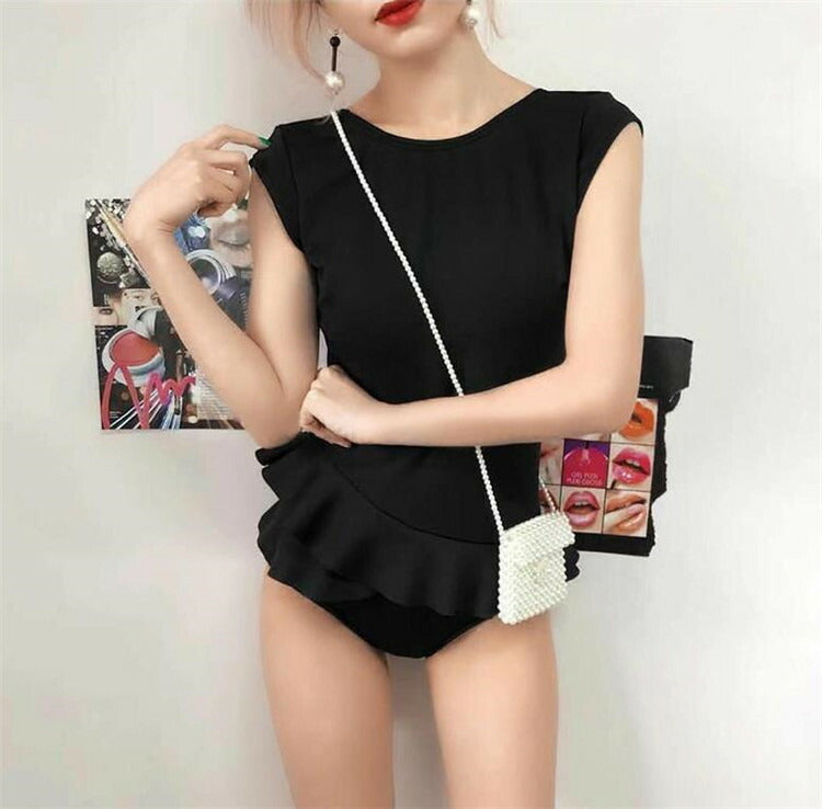 フリル ワンピース 水着 体型カバー 可愛い フレア ひらひら 露出が少ない フリフリ レディース トレンド 背中開き M L XL 2XL 大きいサイズ プラスサイズ  おしゃれ  黒 ブラック ワインレッド ワンピース水着 女性水着 ビーチ プール 海外セレブ かわいい 人気[J] [K](Q)